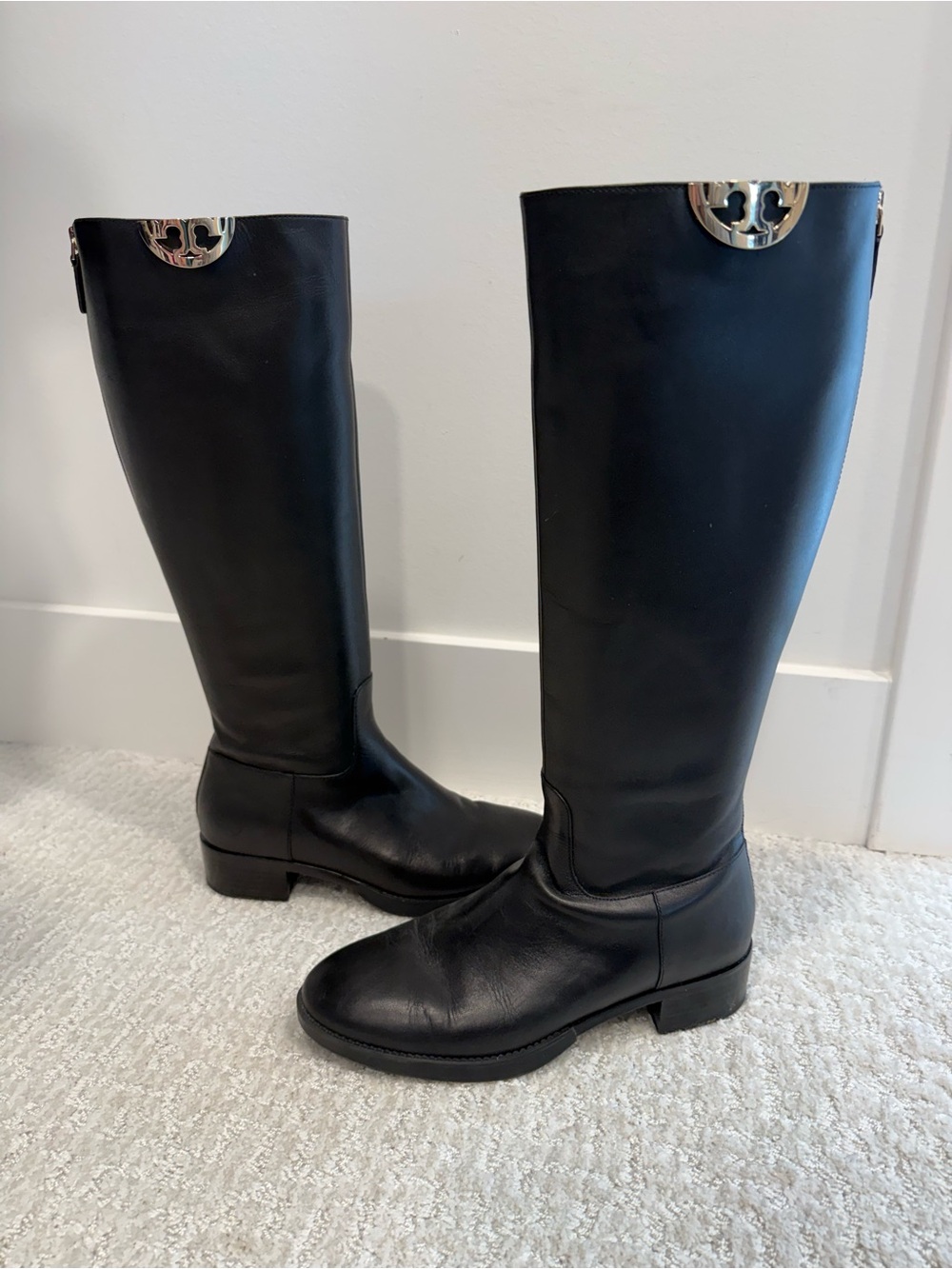Tory Burch Tall Black Leather Logo-Plate Riding Boots size 8
